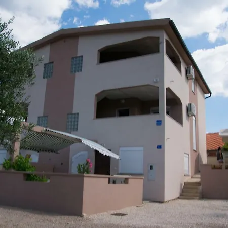 Apartmani Most Maslenica Esterno foto